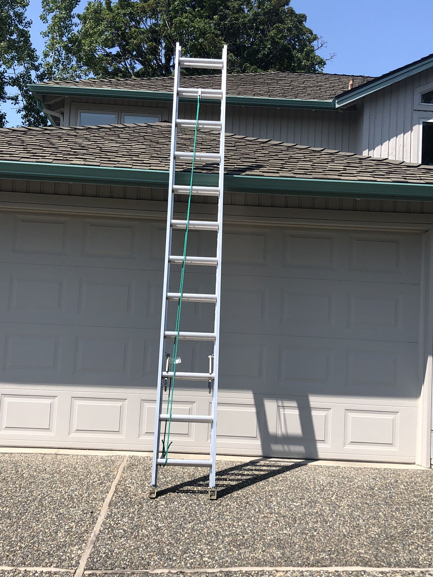 24’ Extension Ladder 