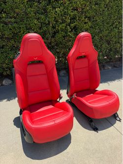 2019 2LT C7 Corvette Seats Red