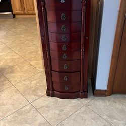 Deluxe jewelry Ardmore