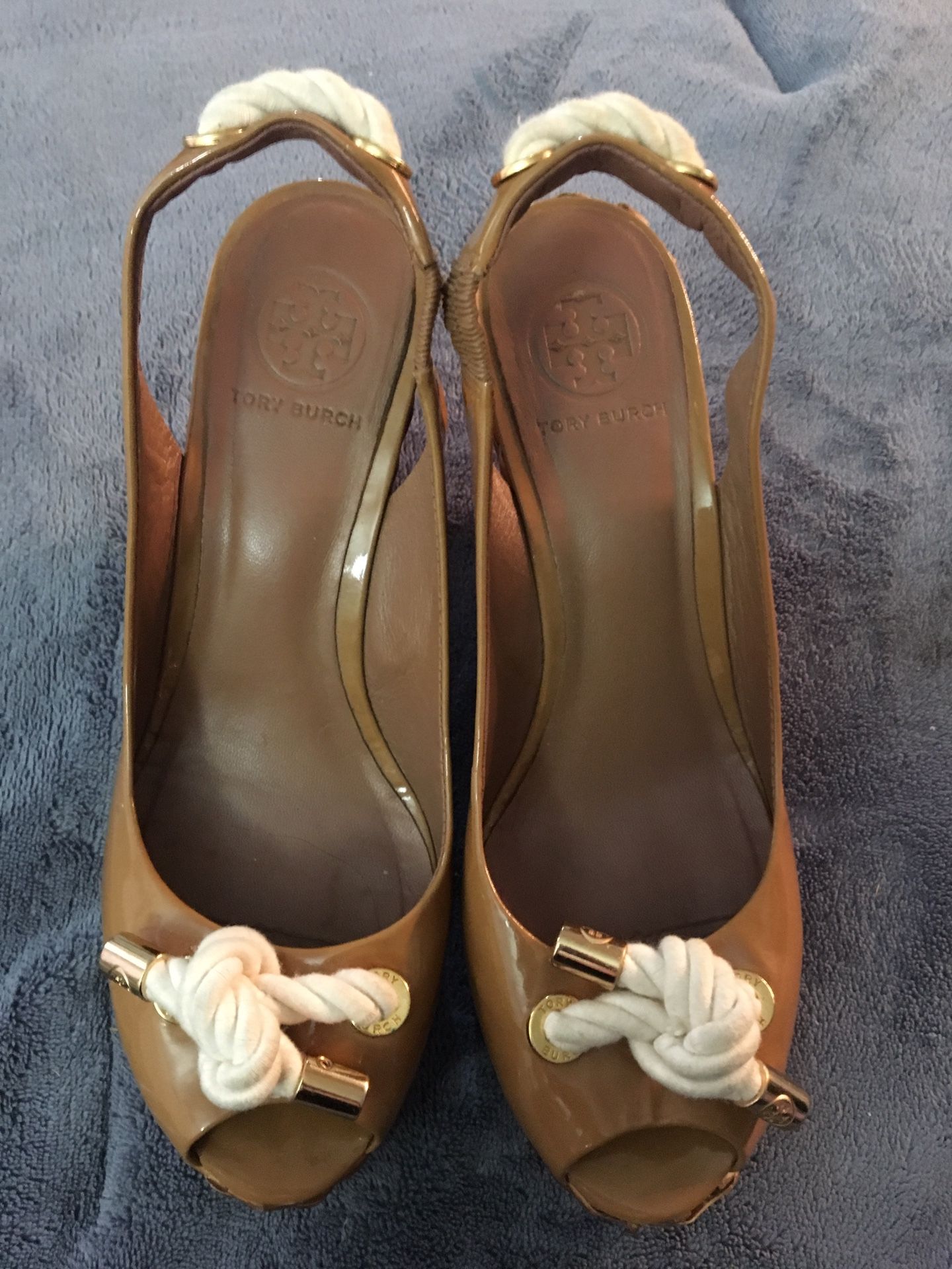 TORY BURCH WEDGES SIZE 6 6 1/2