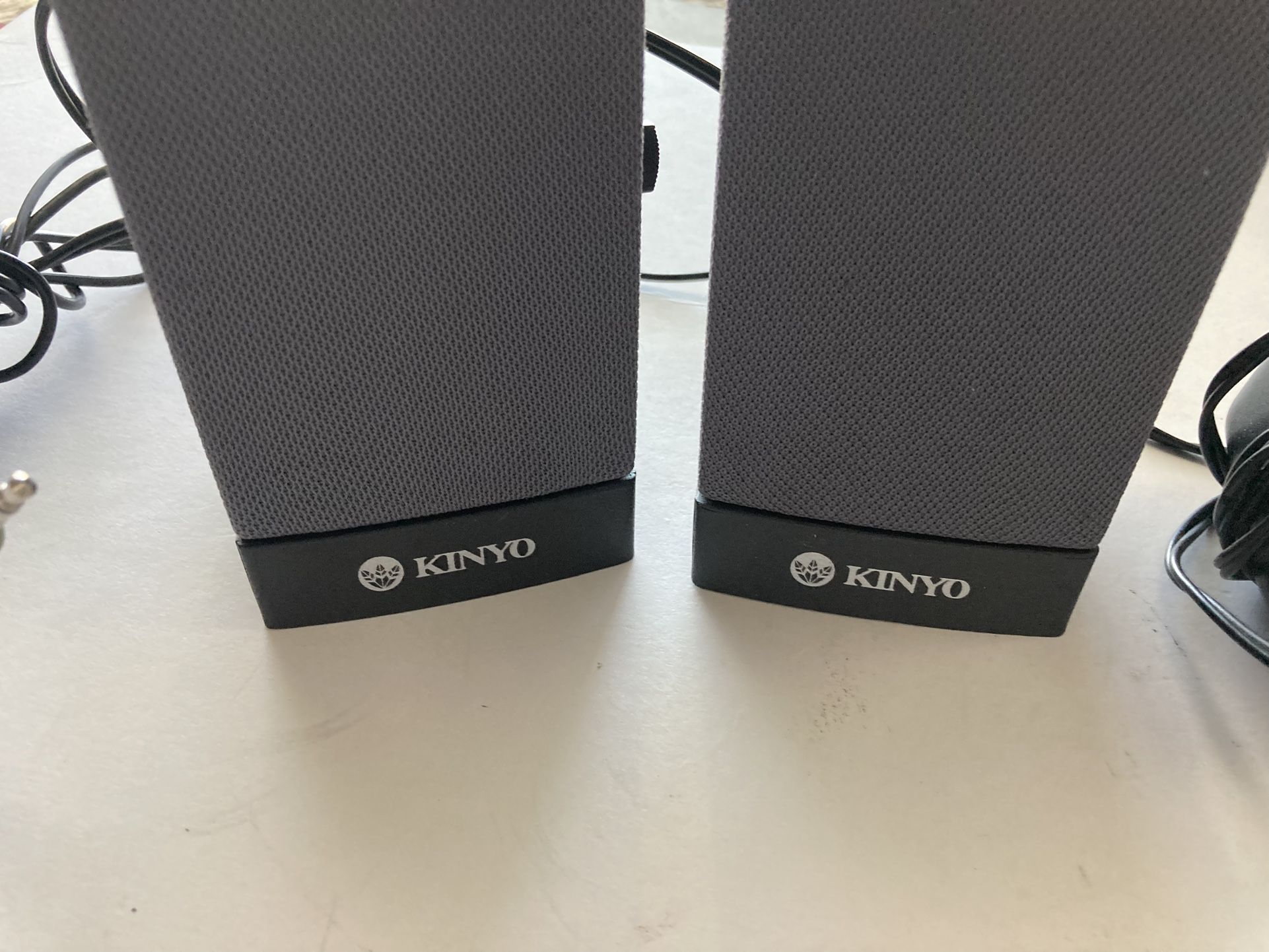 Kinyo Amplified Wired Speaker system with power cord and sound socket. Model: PA-115B