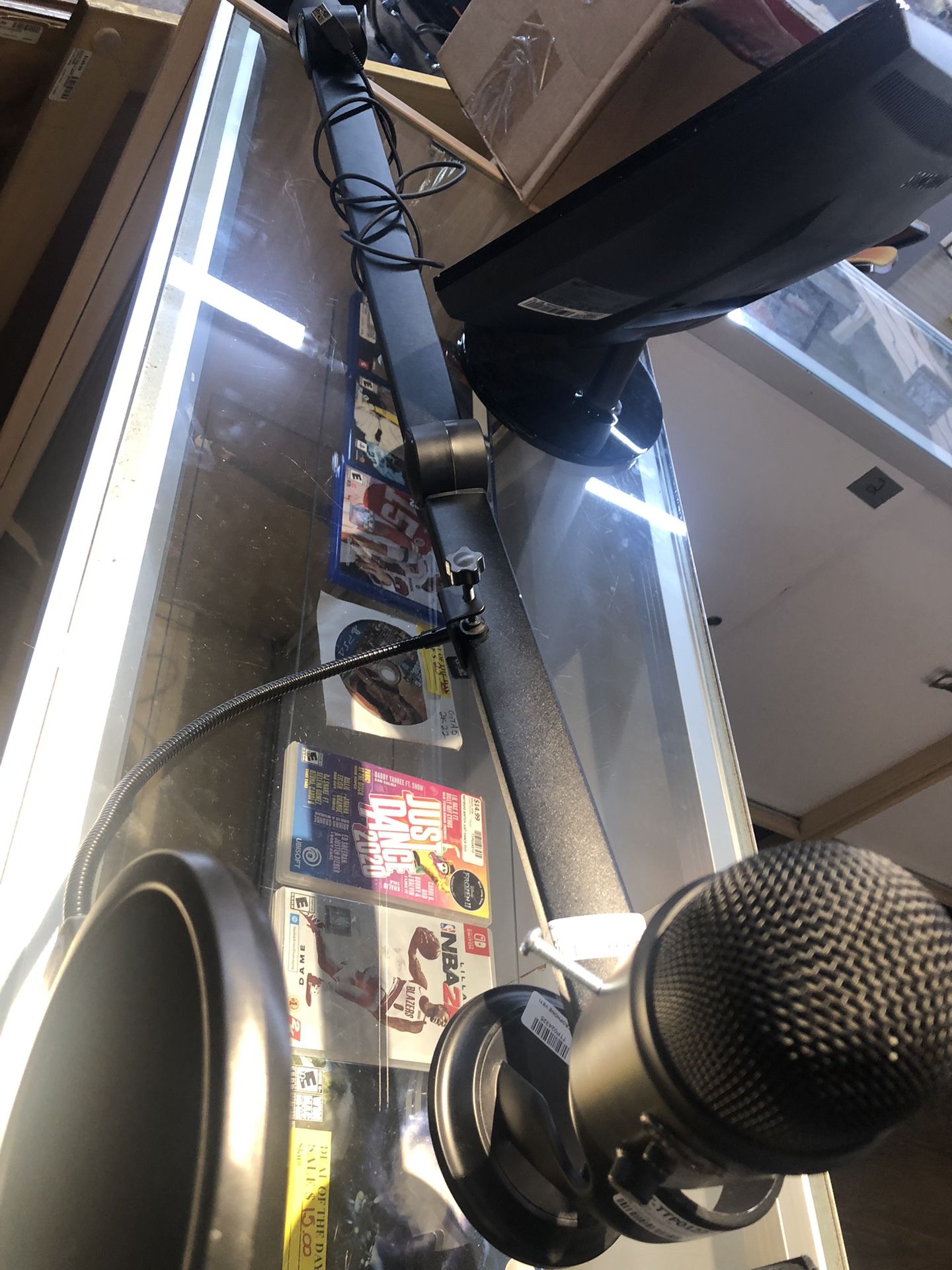 Microphone