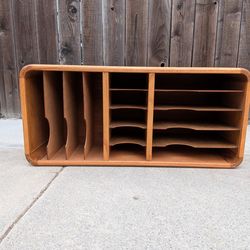 Solid, wooden organizer