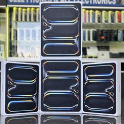 iPad Pro 11” & 13” M4 Chip Latest Models (WiFi + Cellular) 256GB/512GB/1TB/2TB (Take It Home In Payments/ llévalo a casa en pagos 