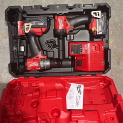 Milwaukee Drill Set 