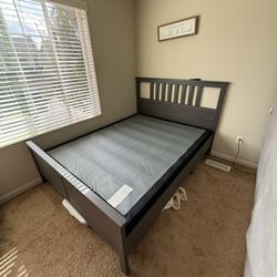Bed frame - Queen