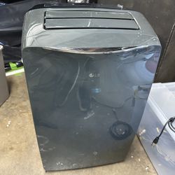 LG 14,000 BTU Portable AC – Works As-Is
