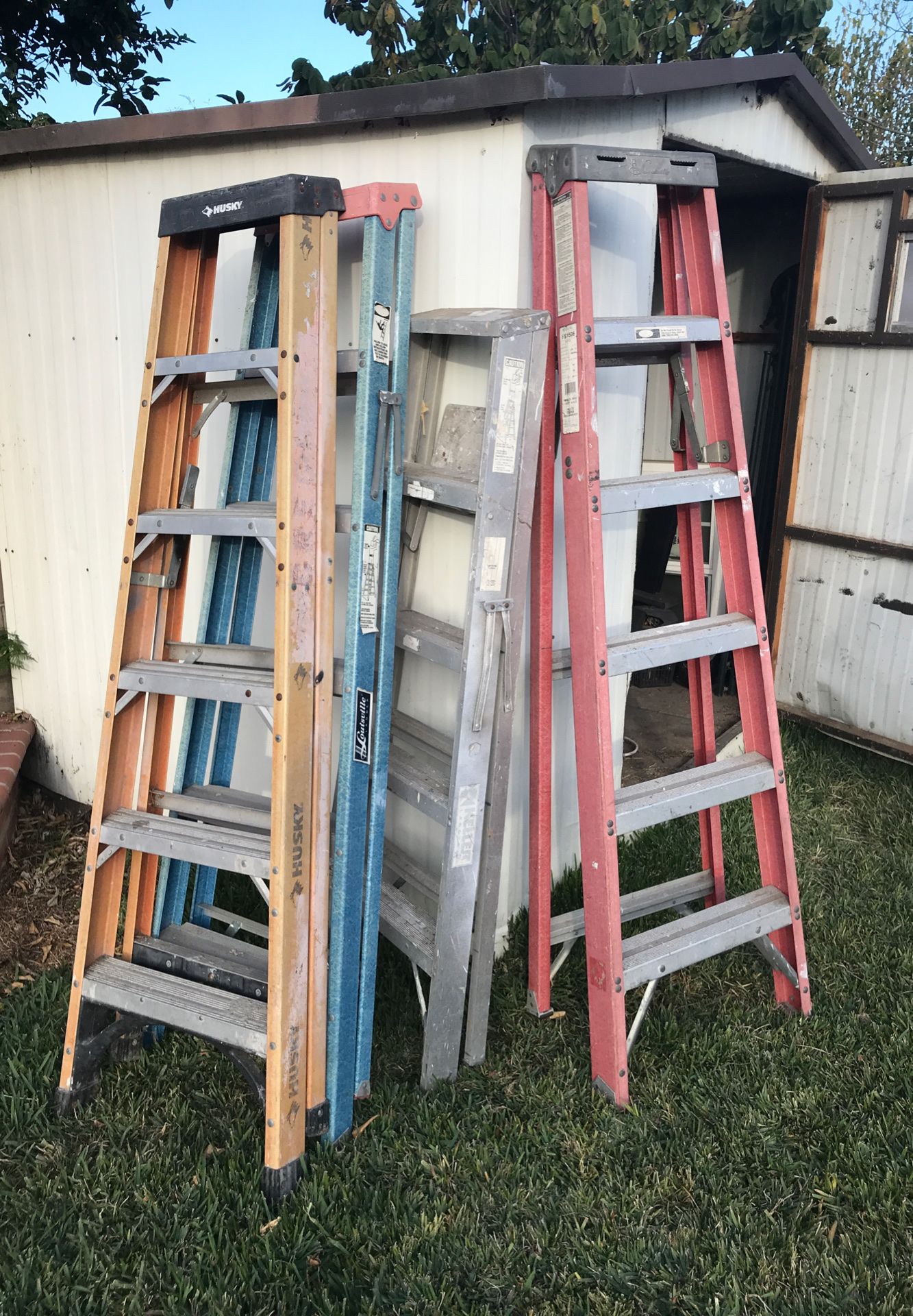 4 ladders ( #3 )6 foot (1) 5 foot