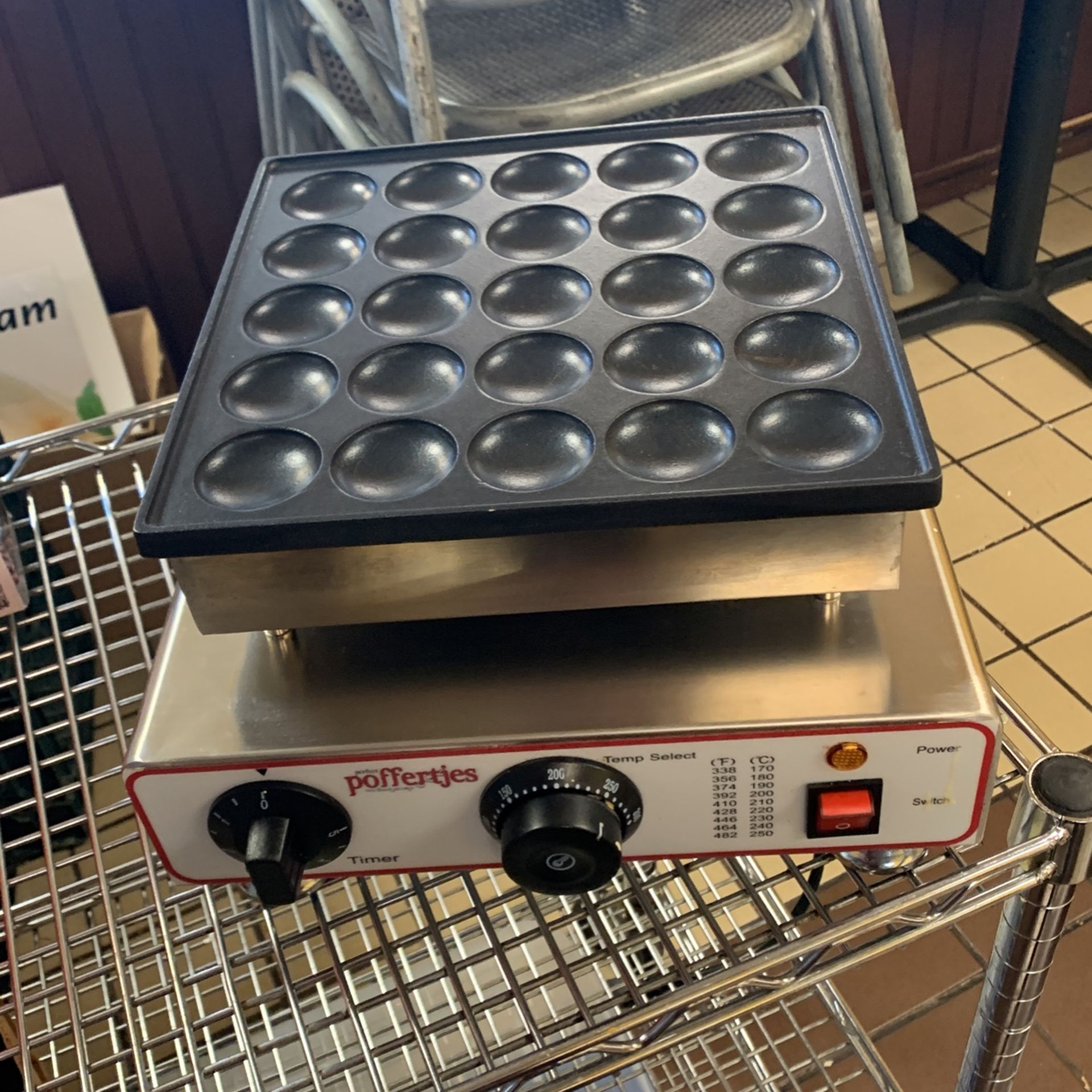 Poffertjes Maker Machine. Mini Pancakes.