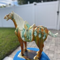 Horse Statue  - Large