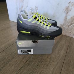 2020 Air Max 95 Neon Size 11.5 $320