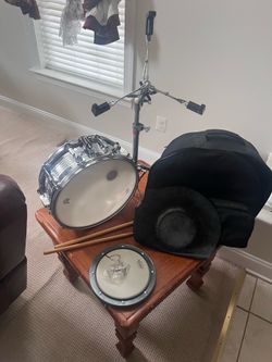 Marching snare drum