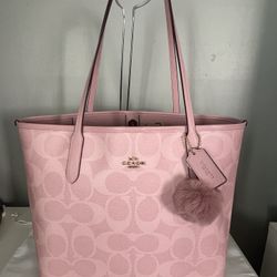 Coach City Tote Bag In Signature Canvas Powder Pink Color