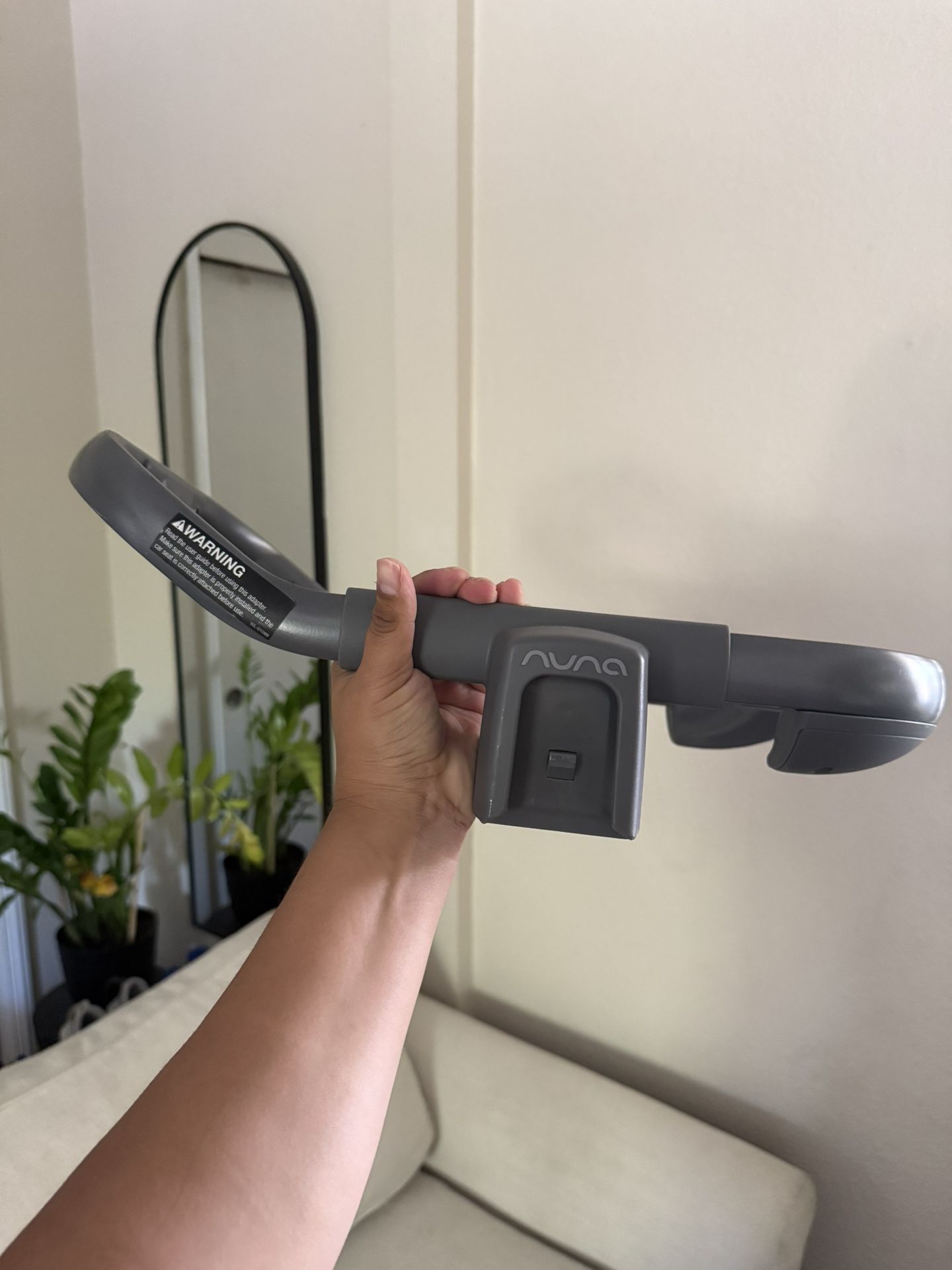 Nuna Pipa Car seat Adapter 