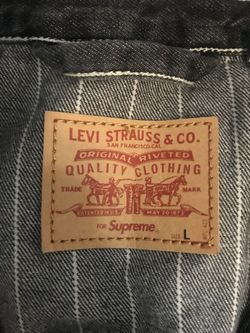 Levi’s supreme denim jacket (L)