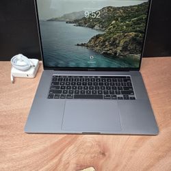 16" MacBook Pro i7 16gb 512gb