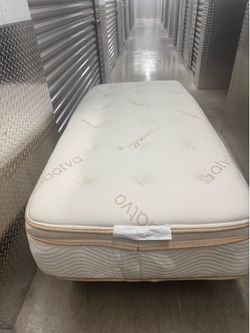 Saatva HD Mattress., Twin XL, Like New, Excellent Condition