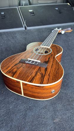 Ukulele (Cordoba)