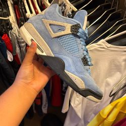 Jordan 4 Unc 
