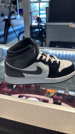 Jordan’s 1s sz6.5