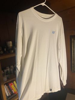 HUF long sleeve with graphics