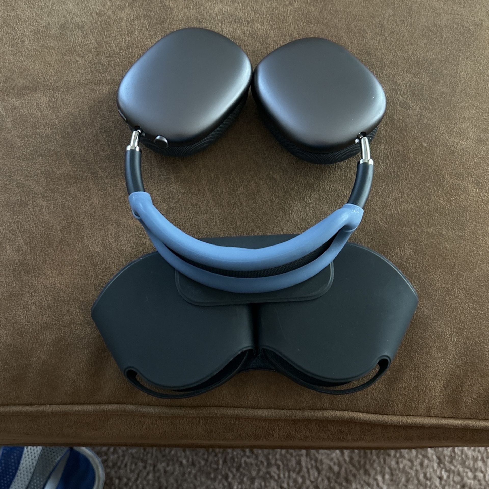 AirPod Pro Max