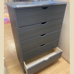 5 drawers dresser / Five drawers dresser