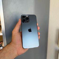 iPhone 13 Pro Max ‘Graphite’ · Unlocked - 128GB