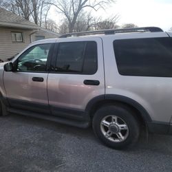 2003 Ford Explorer