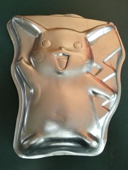 Pokemon pikachu cake pan