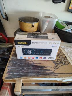 Wall Mart Slim Receiver, Installation Double Din Mounting Kit