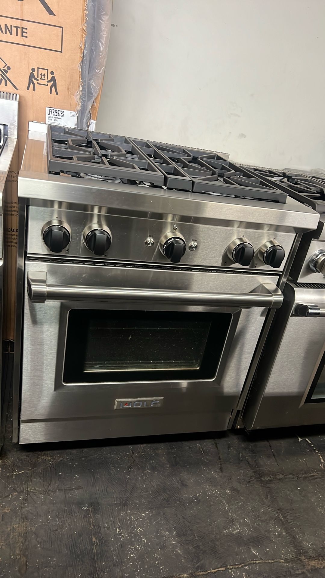 Wolf 30”Wide Gas Range Stove Stainless Steel 4Burners