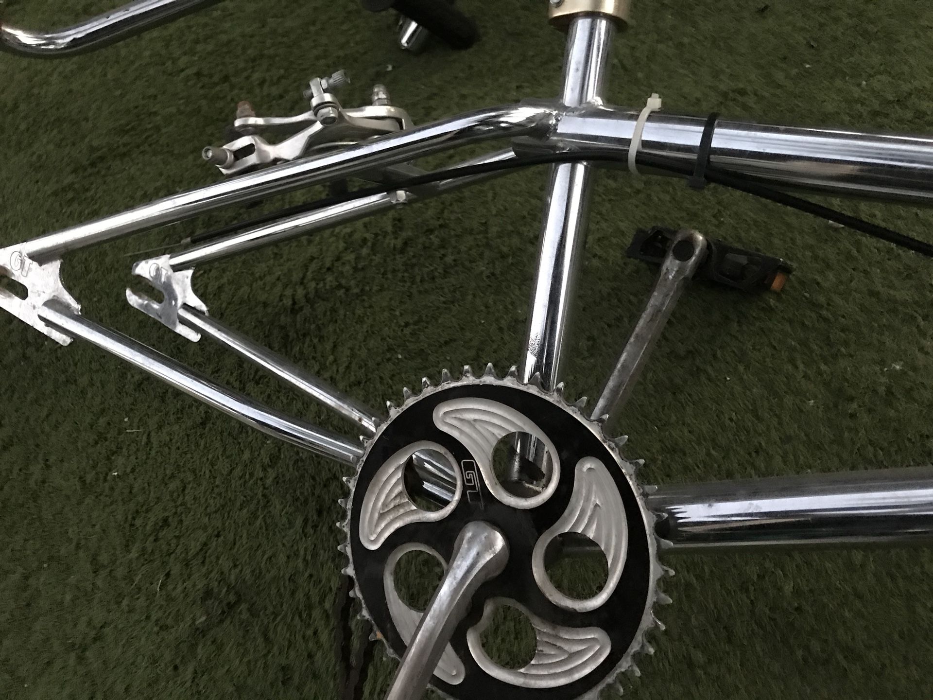 BMX AND GT BIKE PARTS(rims, Frames, Etc…) for Sale in Lincoln Acres, CA