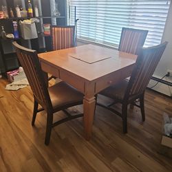 Table With Chairs 