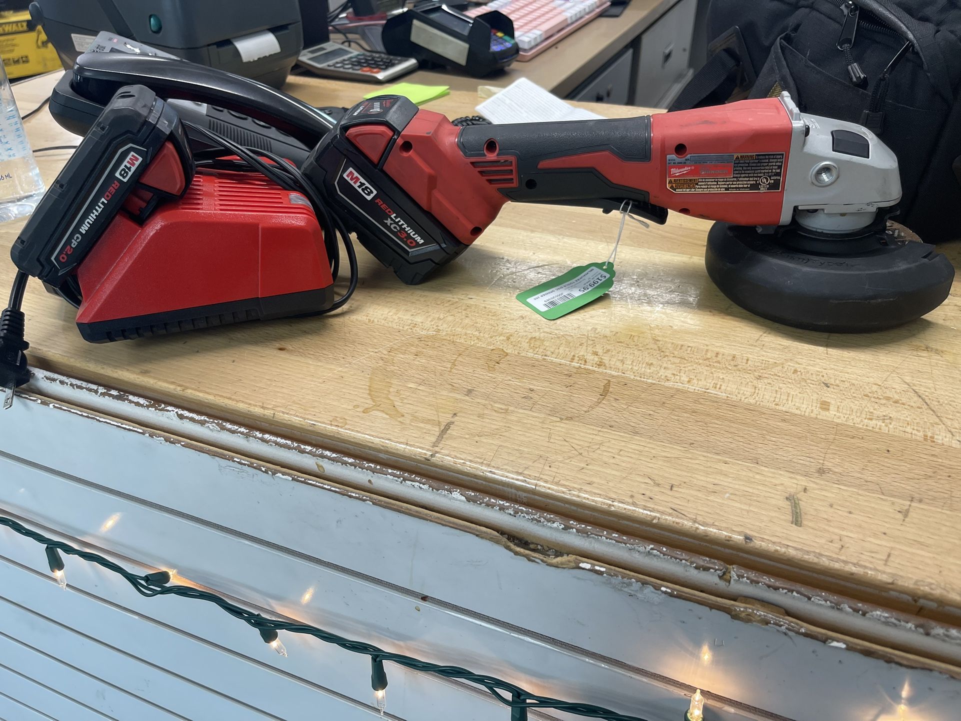 Milwaukee 4-1/2-5 Cut Off Grinder 