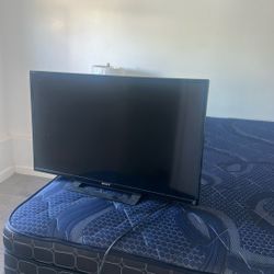 32” Small Tv SONY 