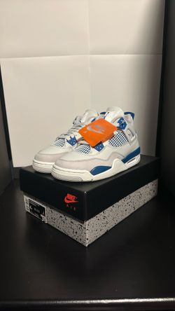 Nike Jordan 4 Retro GS size 4Y
