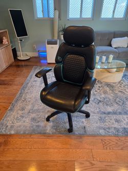 Gaming chair