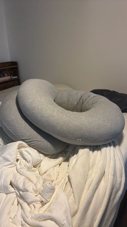 Pregnancy/body pillow