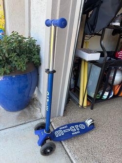 Micro Maxi- Razor kids scooter