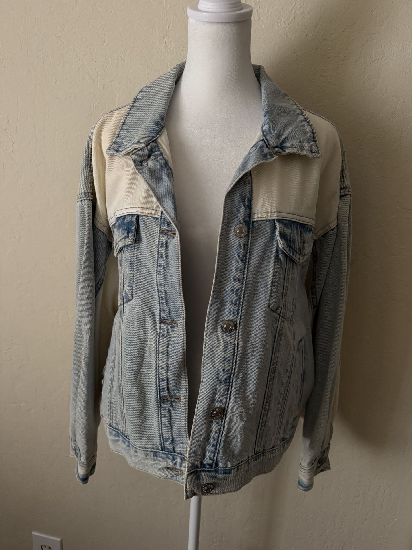 Forever 21 vintage style denim jacket