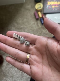 Men 1/10 CT 925 Silver earrings