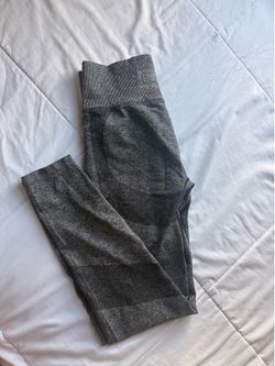 Pink leggings, size small