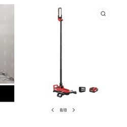 SKIL 12-volt 2500 -Lumens LED Battery-operated Rechargeable Stand Work Light 1 -Batteries Included