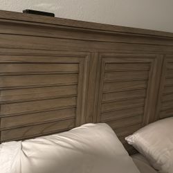 Haverty’s Bedroom set With Queen Bed, Dresser,  Plus Two nightstands 