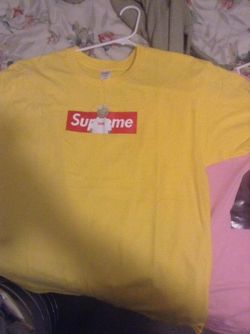Yellow supreme t shirt XL new