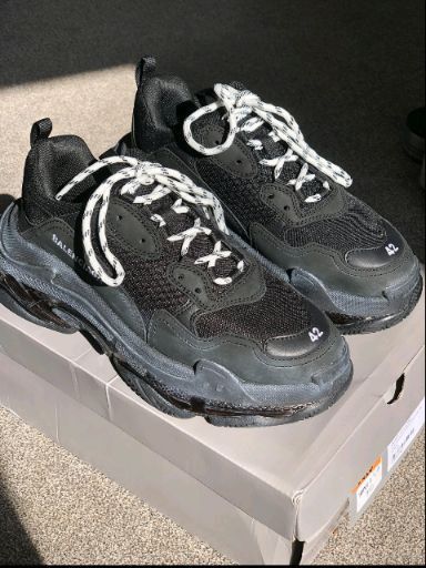 Balenciaga Triple S Black