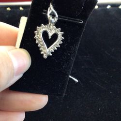 White Gold Diamond Heart Pendant 