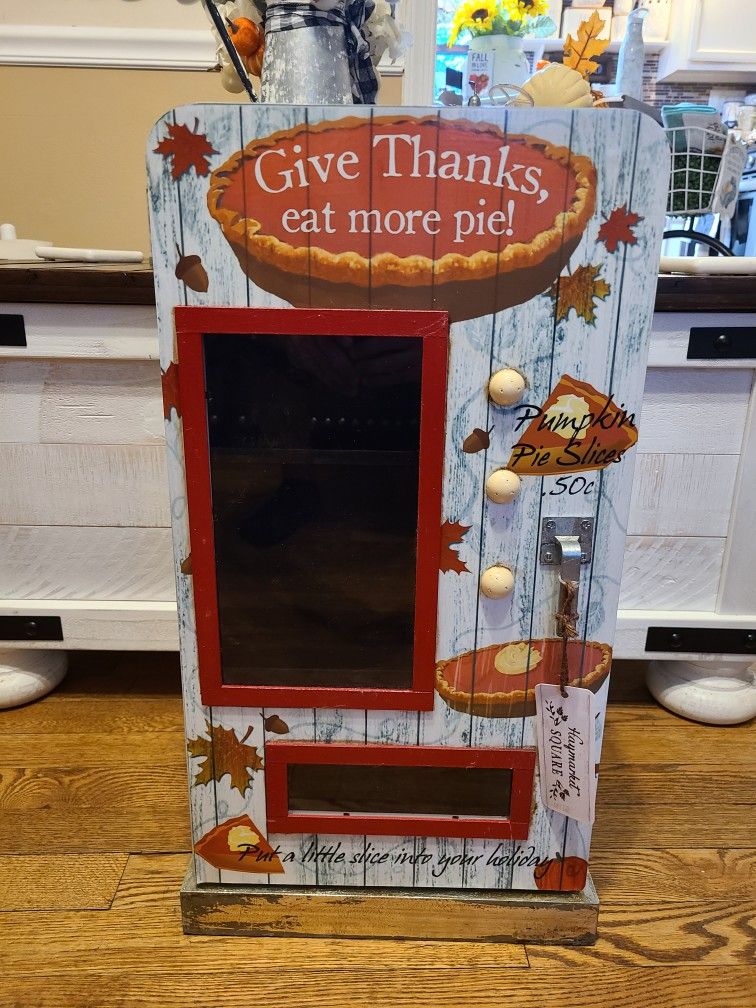 Pumpkin Pie Display Cabinet