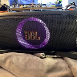 New Jbl Party box On The Go